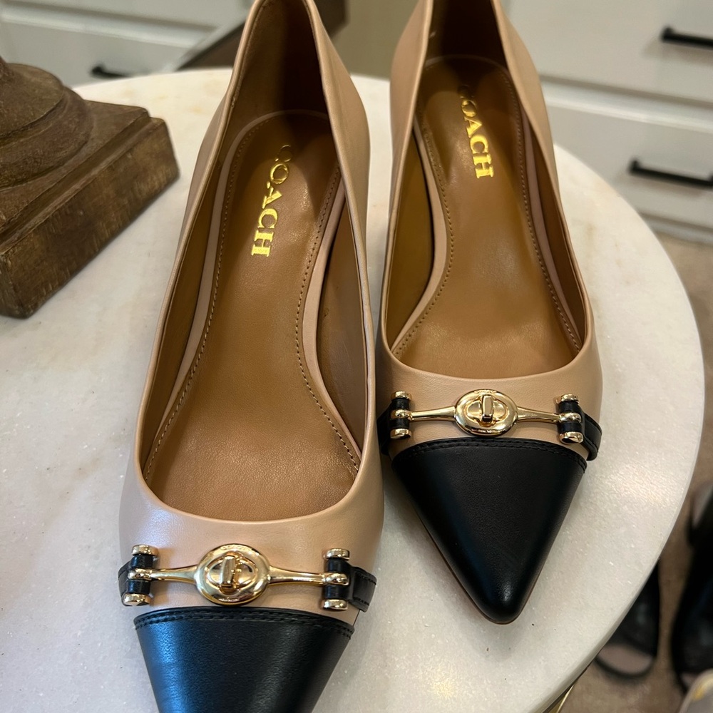 Coach Women's Black and Tan Heels